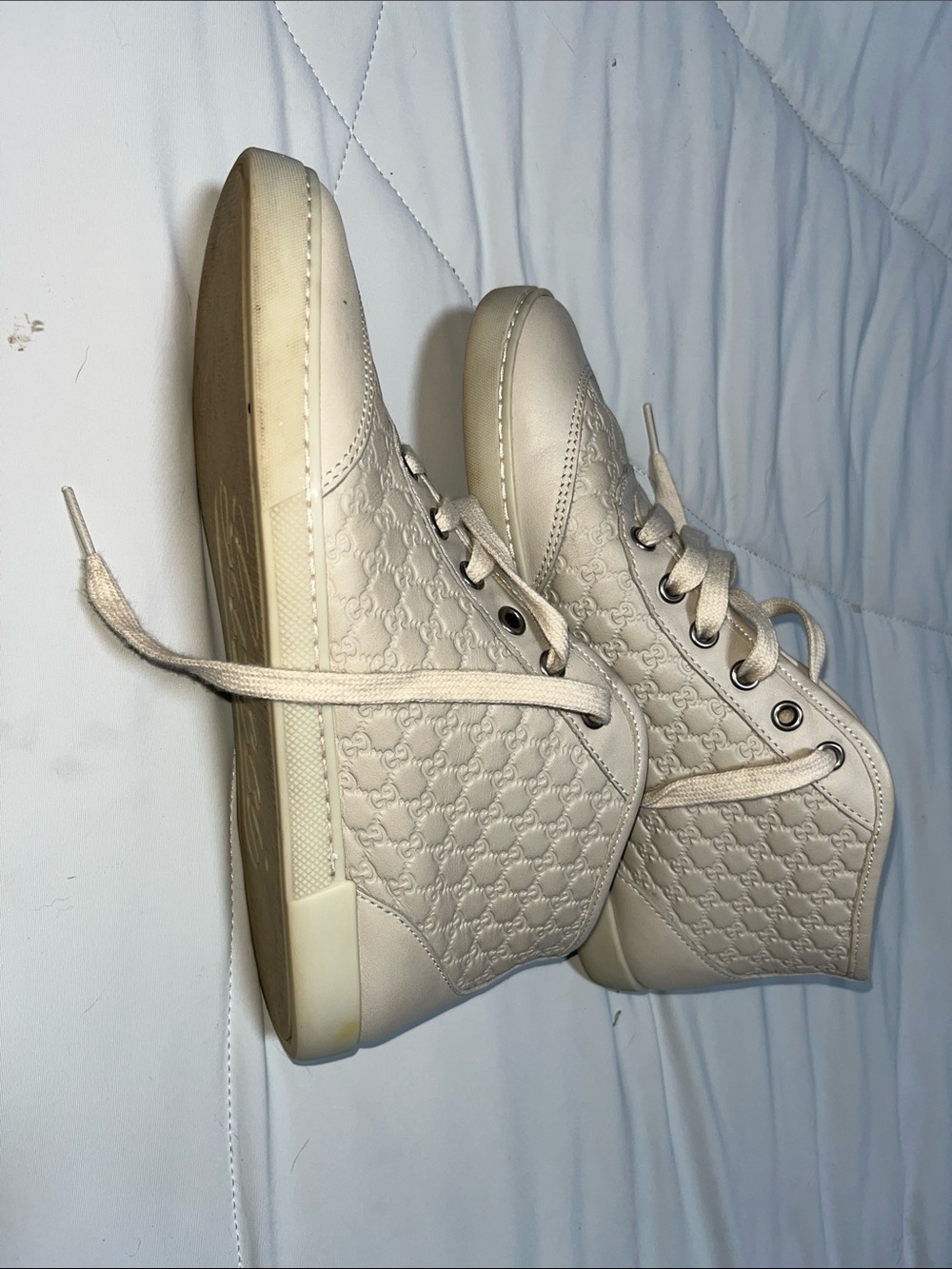 Gucci Women's Cream Lace-Up Sneaker - Cream - Picture 6 of 7